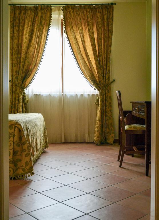 Villa Luigi Hotel & Restaurant Nuova Gestione Villa Rosa Di Martinsicuro Habitación foto